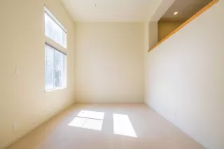 Photo #5: ML82049739 Listing 