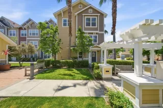 Photo #1: ML82050337 Listing 