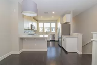 Photo #4: ML82050693 Listing