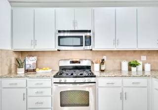 Photo #5: ML82050776 Listing