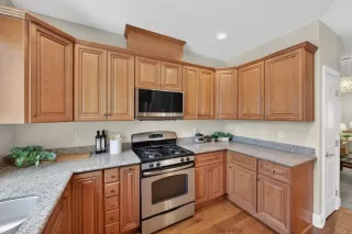 Photo #4: ML82050799 Listing