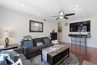 Photo #4: ML82050827 Listing
