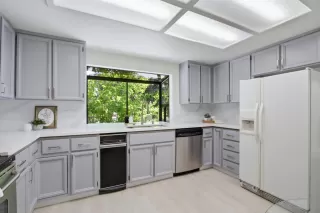 Photo #3: ML82051018 Listing