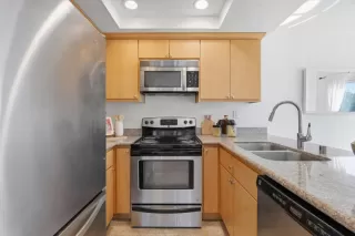 Photo #6: ML82051356 Listing