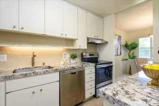 Photo #3: ML82051598 Listing