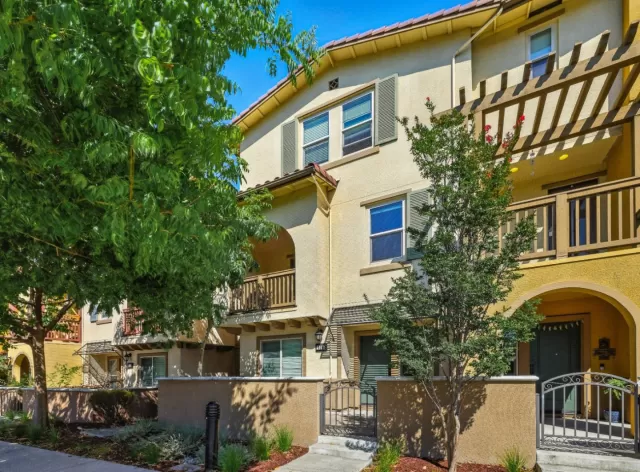 MLS: ML82052197 Condo For Sale